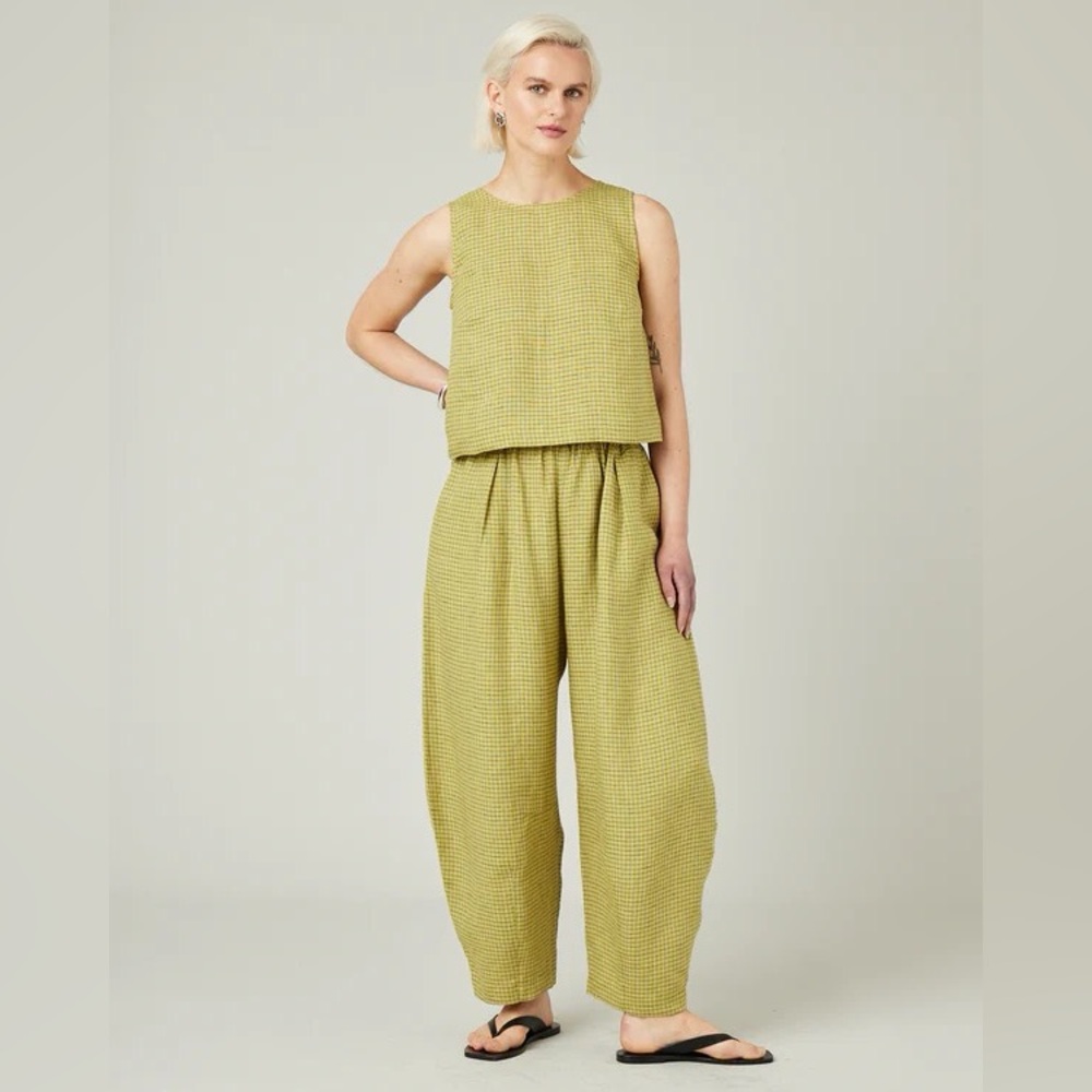 Mabel Green mini grid linen trousers